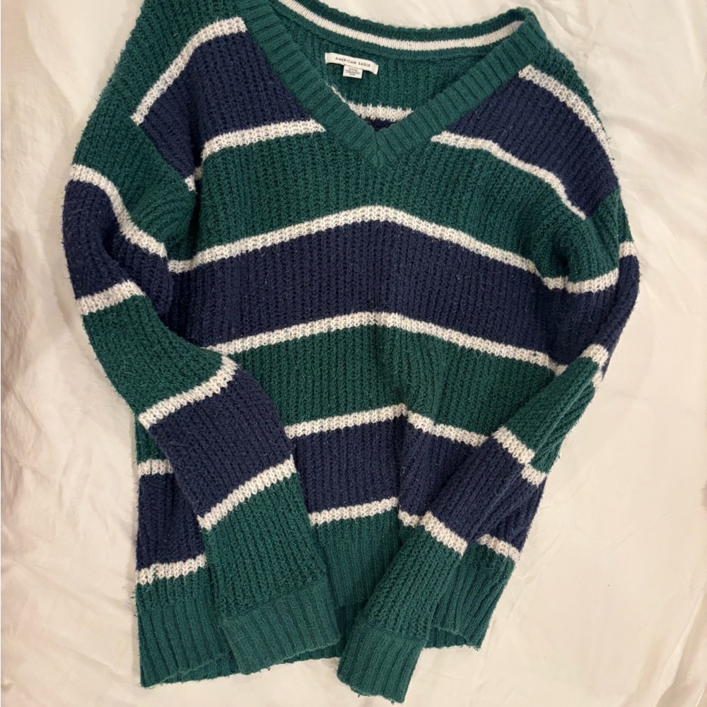 American Eagle Outfitters Green and Navy V-Neck Sweater